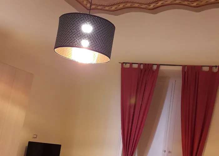 La Casa Di Elvira * Nápoles