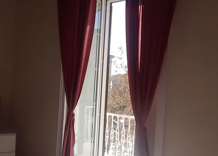 La Casa Di Elvira * Nápoles