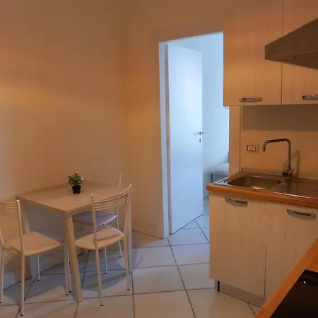 La Casa Di Elvira * Неаполь