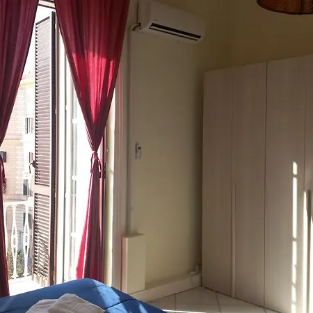 La Casa Di Elvira 那不勒斯