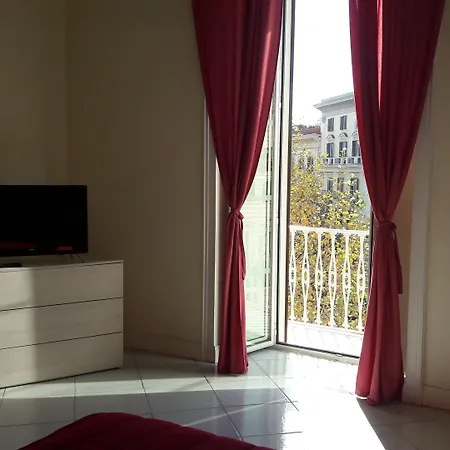 公寓 La Casa Di Elvira 那不勒斯
