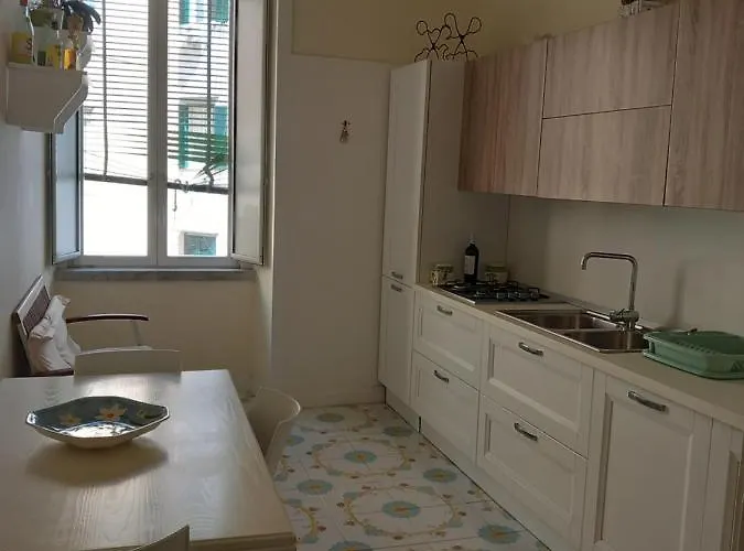 La Casa Di Elvira * Nápoles