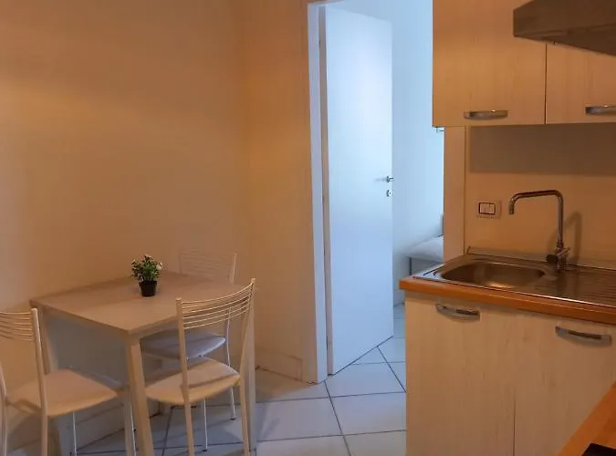 La Casa Di Elvira * Nápoles