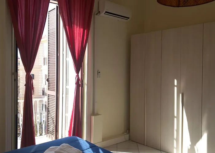 La Casa Di Elvira Nápoles