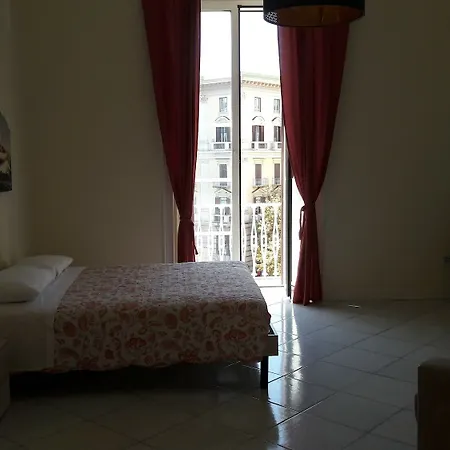 La Casa Di Elvira Apartment *