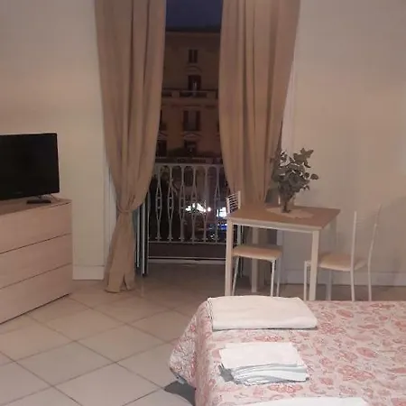 La Casa Di Elvira Apartment *