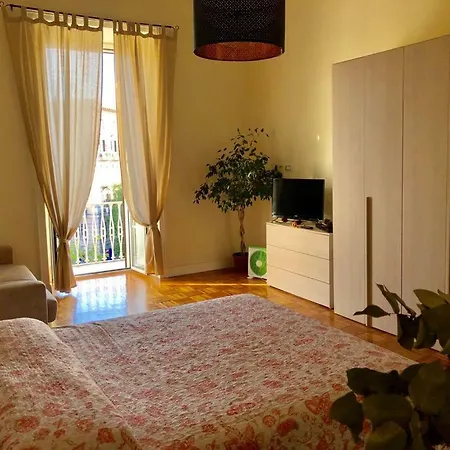 La Casa Di Elvira Apartment *