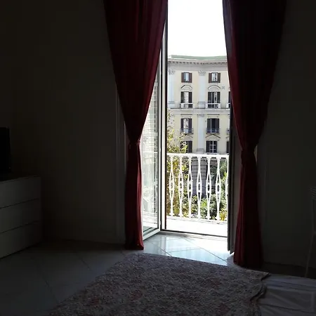 La Casa Di Elvira Naples
